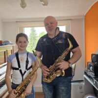 Saxophonunterricht in Hannover mit seiner Saxophonschülerin