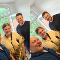Saxophon spielen lernen in Hannover – Saxophonist und Saxophonistin beim Unterricht mit Saxophonlehrer Ruslan Aleksieiev